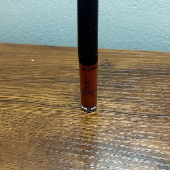 L.A. Colors Lip Gloss Collection - Pink, Red, Purple Hues 12 Pack - Picture 16 of 16